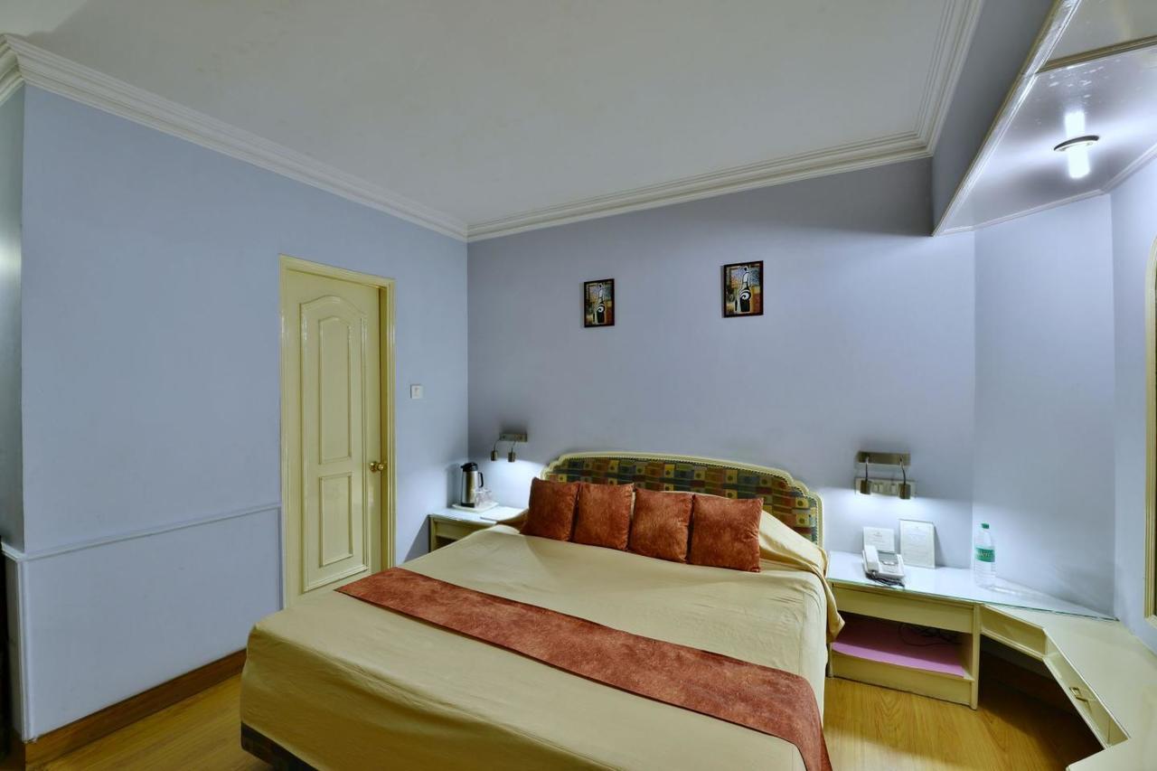 Hotel Surendra Vilas Bhópál Exteriér fotografie