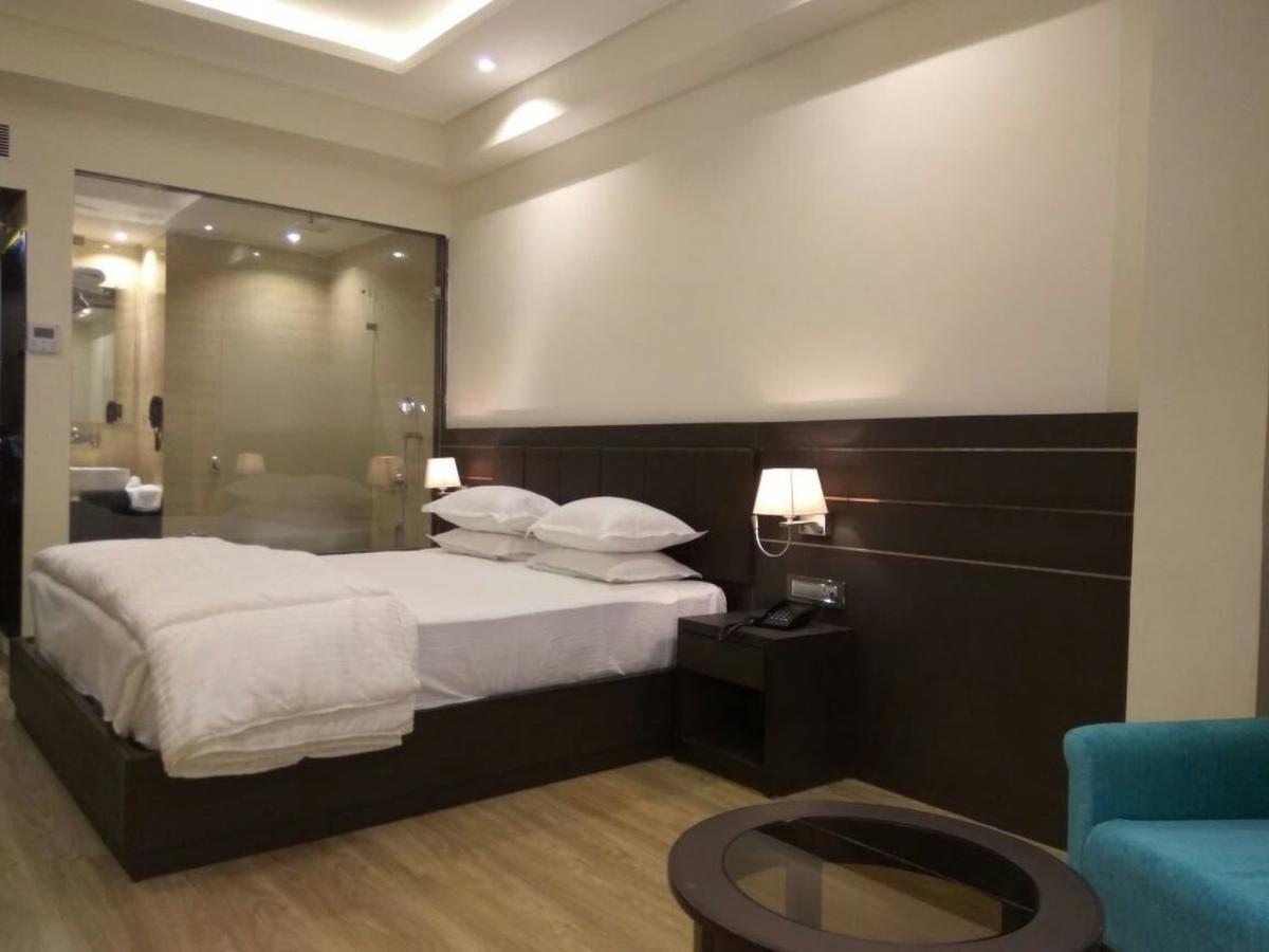 Hotel Surendra Vilas Bhópál Exteriér fotografie